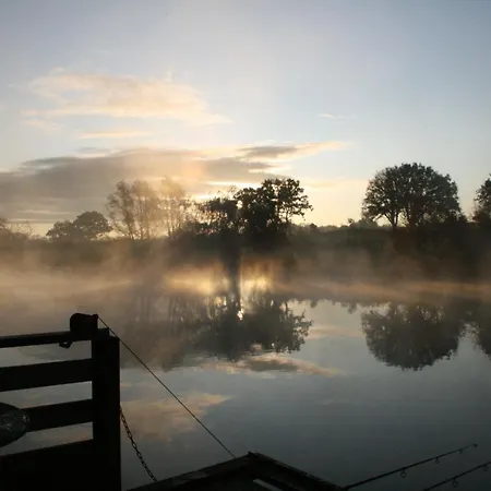 Le Brochet بيت للعطل Villiers-Charlemagne